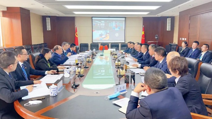 石培文董事長一行赴投資集團、開發(fā)建設(shè)公司調(diào)研指導(dǎo)工作