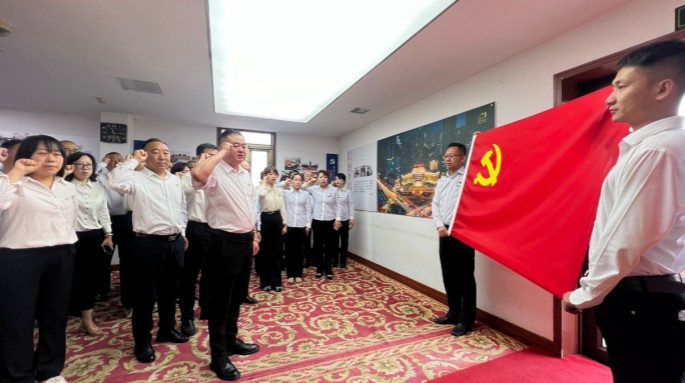 甘肅文旅酒店集團(tuán)開展“重溫歷史足跡 ，永葆黨員初心，凝心聚力迎‘七一’”主題黨日活動(dòng)